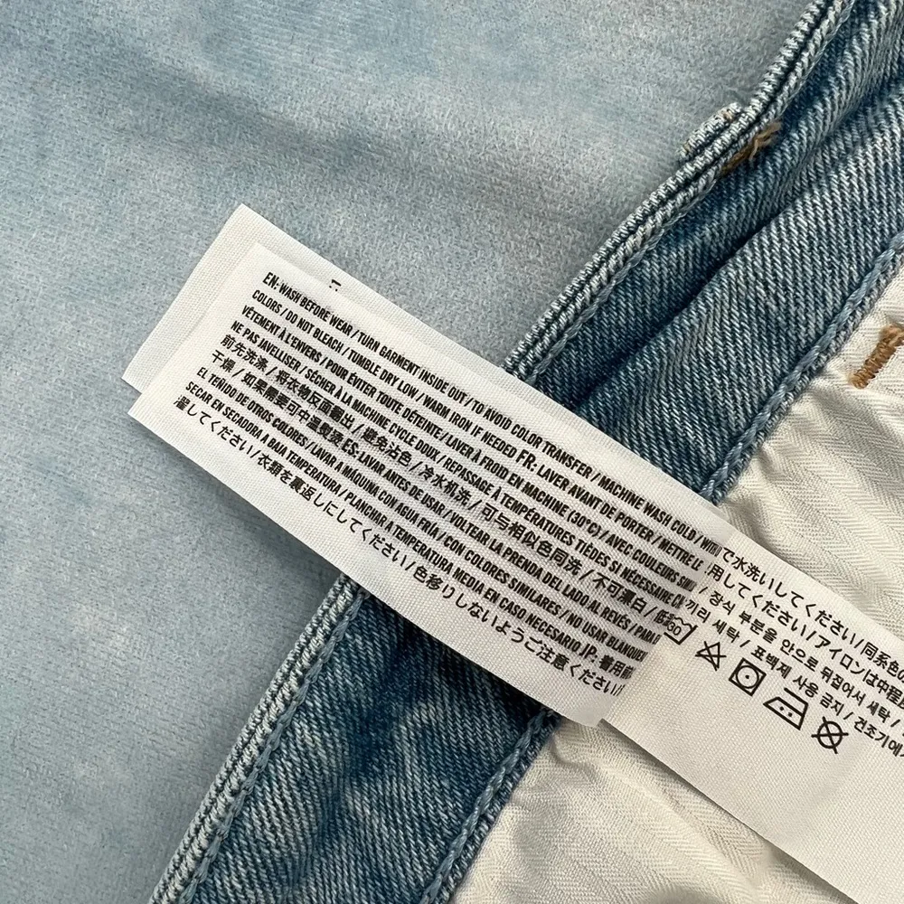 Hollister Co. Low Rise Short Short Embroidered Denim 15/32 - Image 11