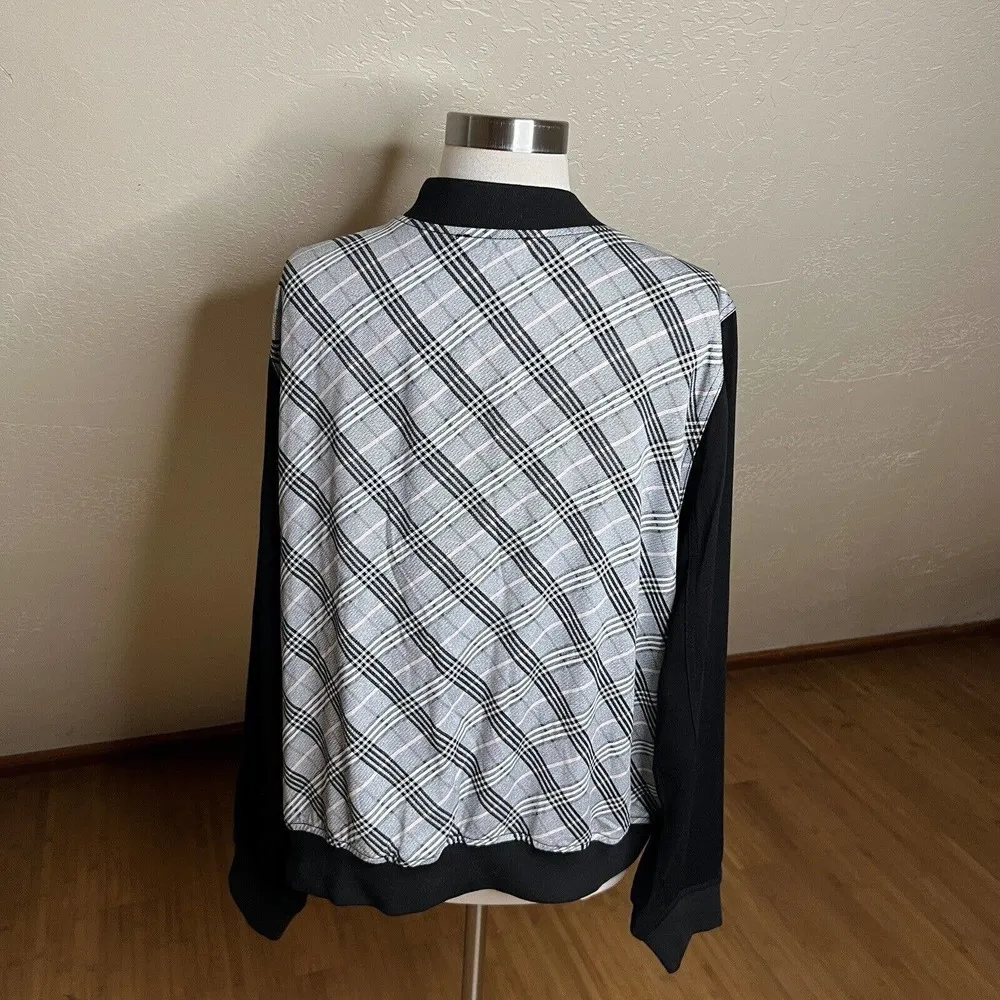 Torrid Bomber Jacket Womens 1X Black White‎ Pink Plaid Twill Snap Front - Image 8