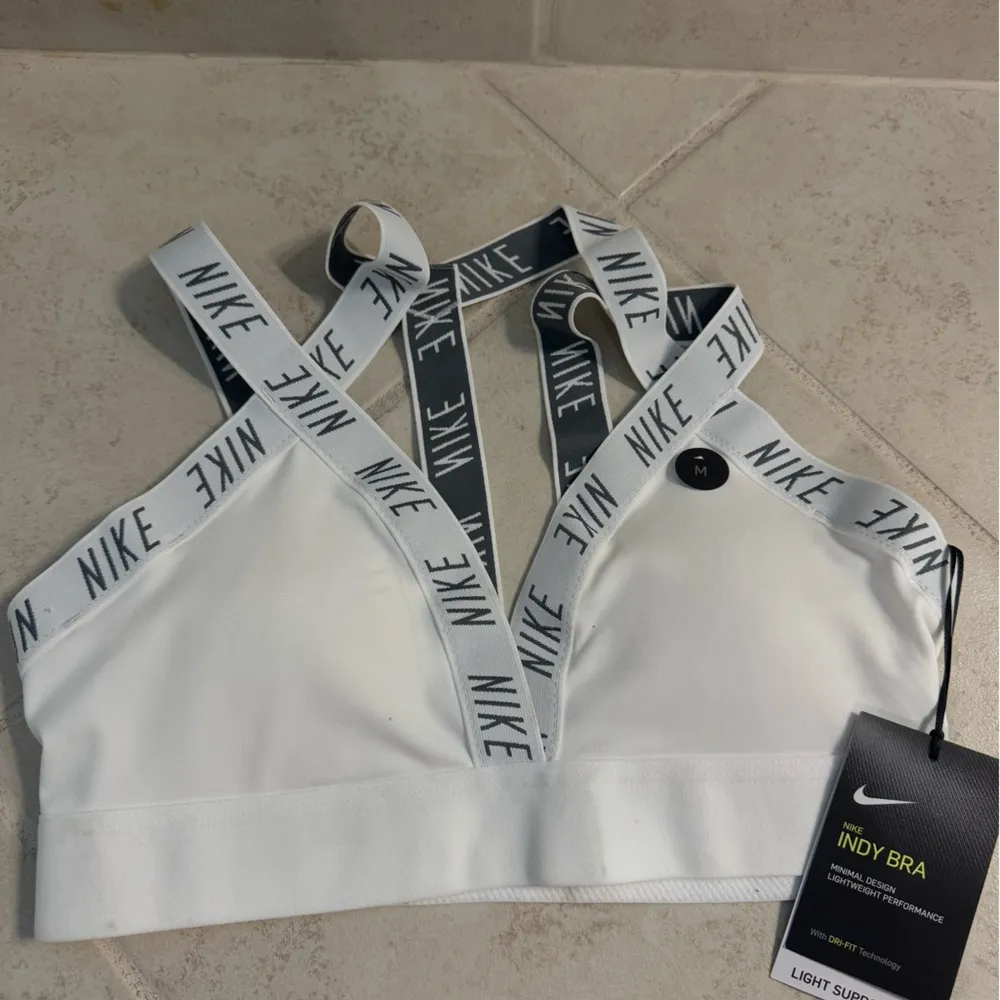 NWT  Women's Indy Open-Back Low-Impact Sports Bra White, M - Image 3