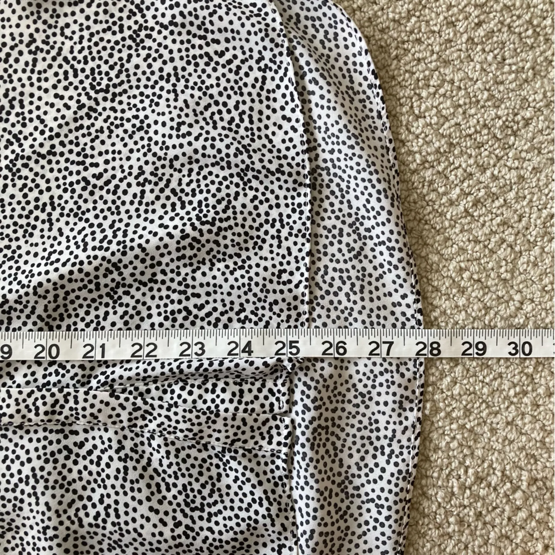 NYDJ Printed Tank Top Button Down Blouse Size Small Flowy Black White EUC - Image 4