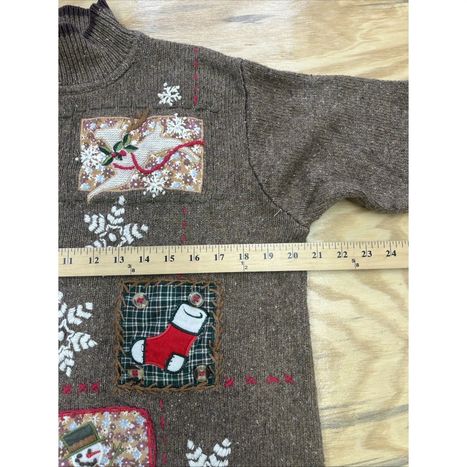 VTG B.P. Design Patchwork Embroidered Christmas Sweater Women's Sz Medium Brown - Image 13