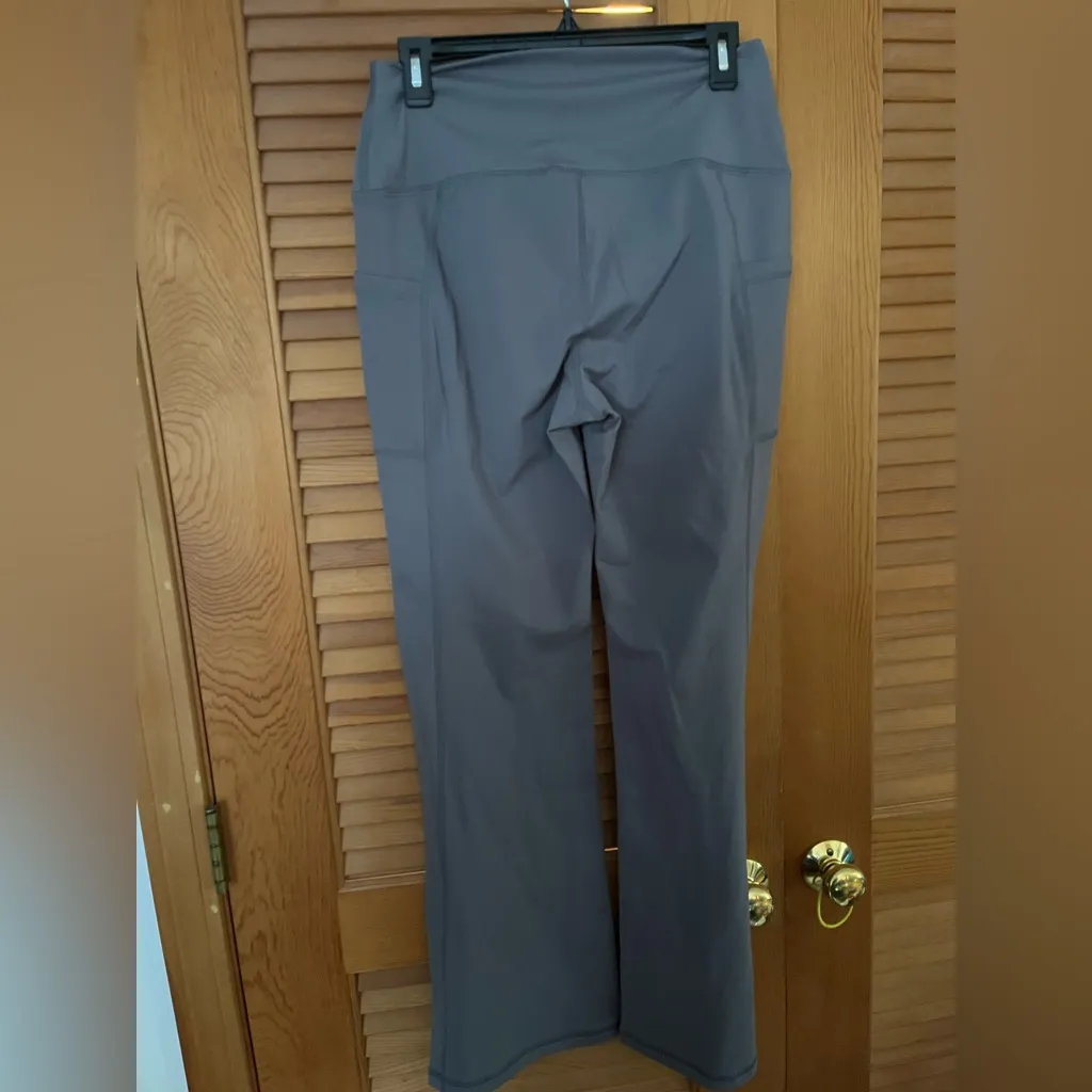 YOGALICIOUS POLARLUX TRIBECA 7/8 FLARED PANT IN storm cloud size xl NWOT - Image 3