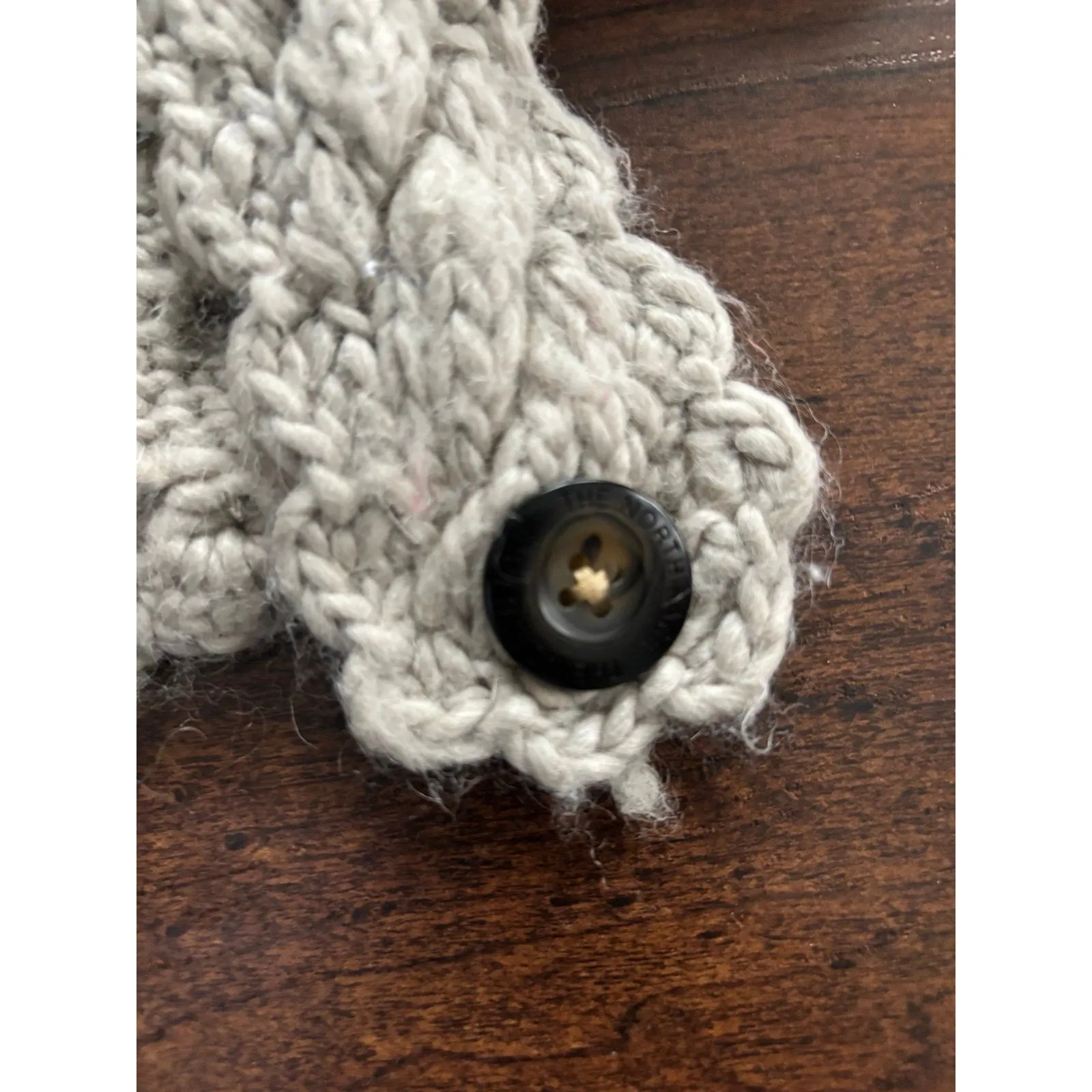 The North Face Wool Blend Hat Beanie Womens One Size Beige Cable Knit Ear Flap - Image 4