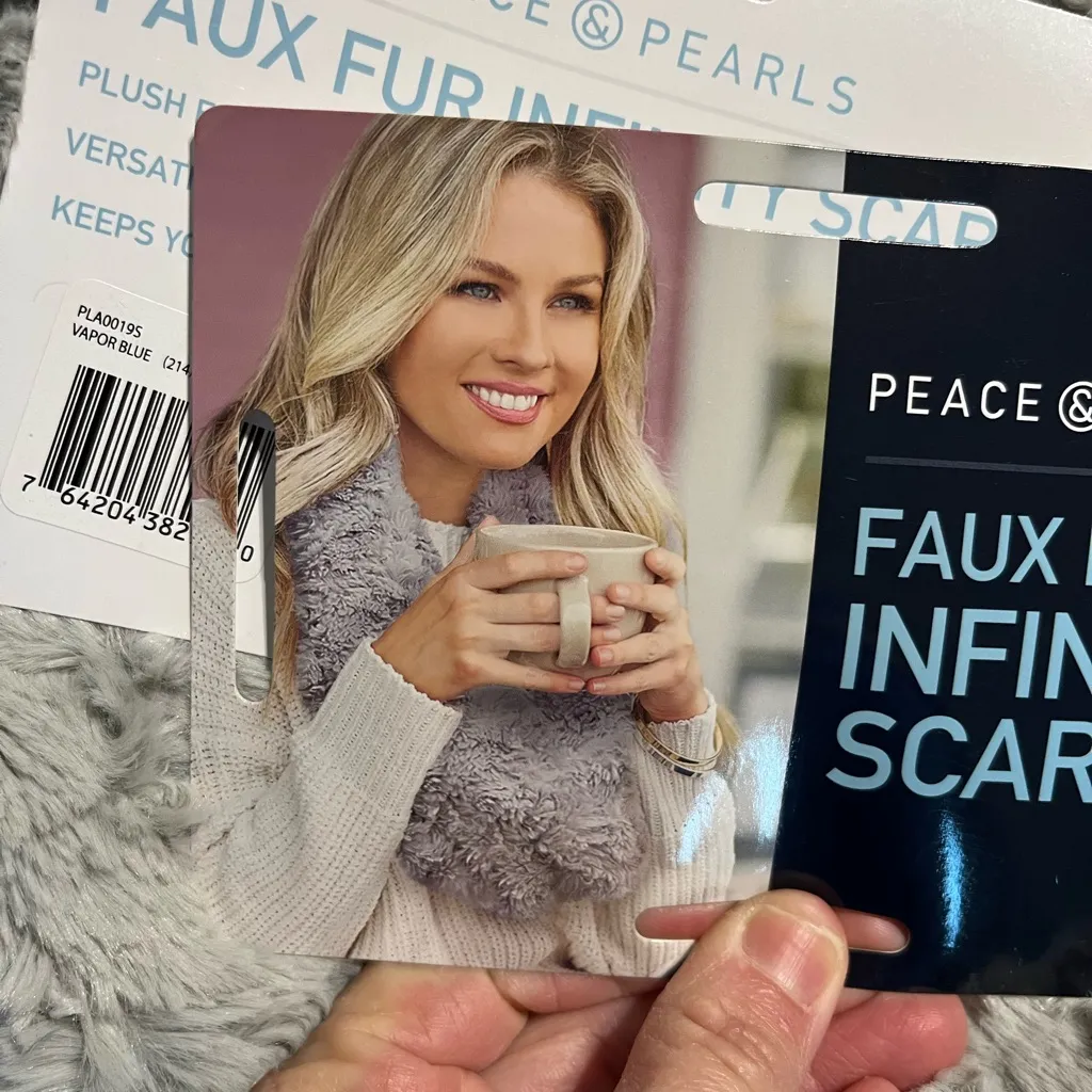 Peace & Pearls Scarf Infinity Faux Fur Gray Plush Womens - Image 9