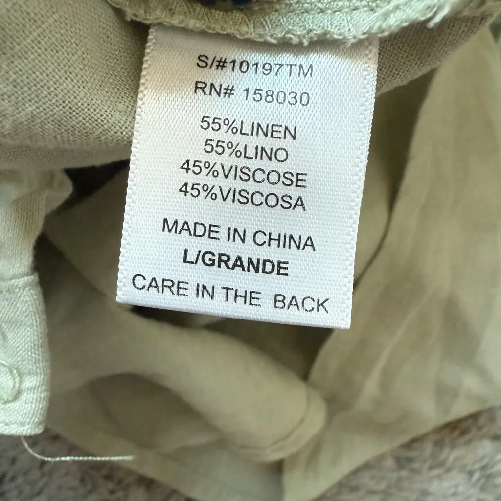 Love Tree Button-Up Linen bland top size Large color is Mint‎ - Image 5