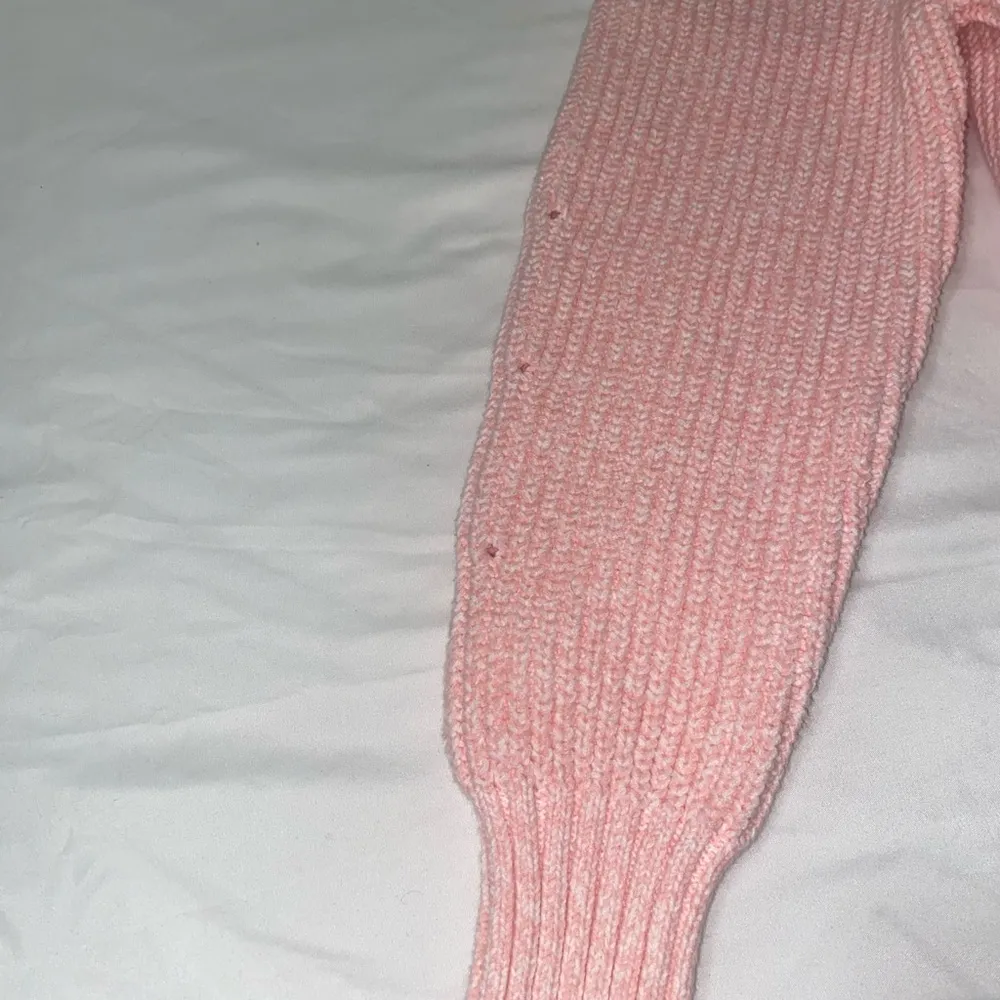 NWT Club Monaco Pink sweater - Image 6