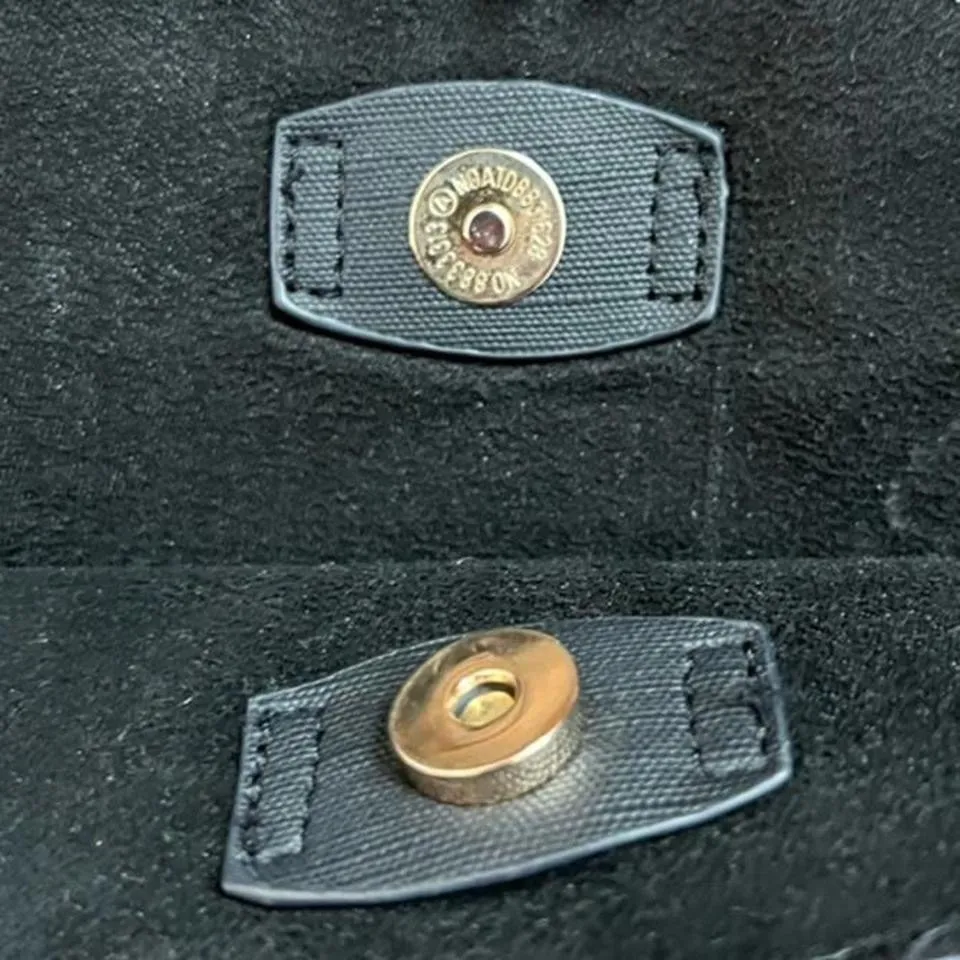 Black faux leather tote bag 🔥 - Image 3