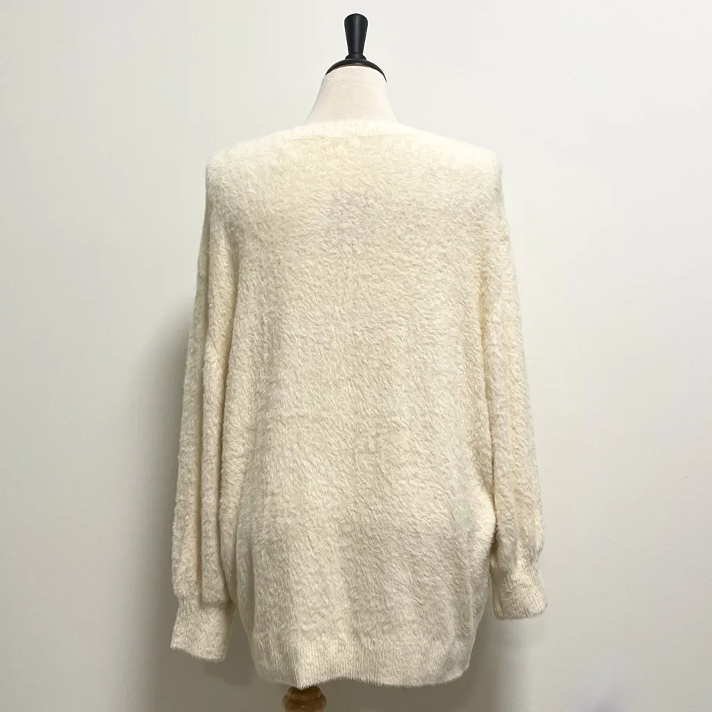Kori Cream Ivory V Neck Fuzzy Bishop Sleeves Sweater 1X 2X Soft NWT *Defect* - Image 6