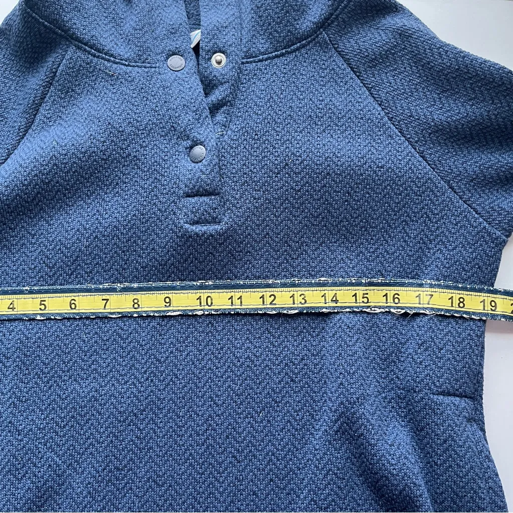 Columbia Women's Dark Blue Hoodie - Image 6