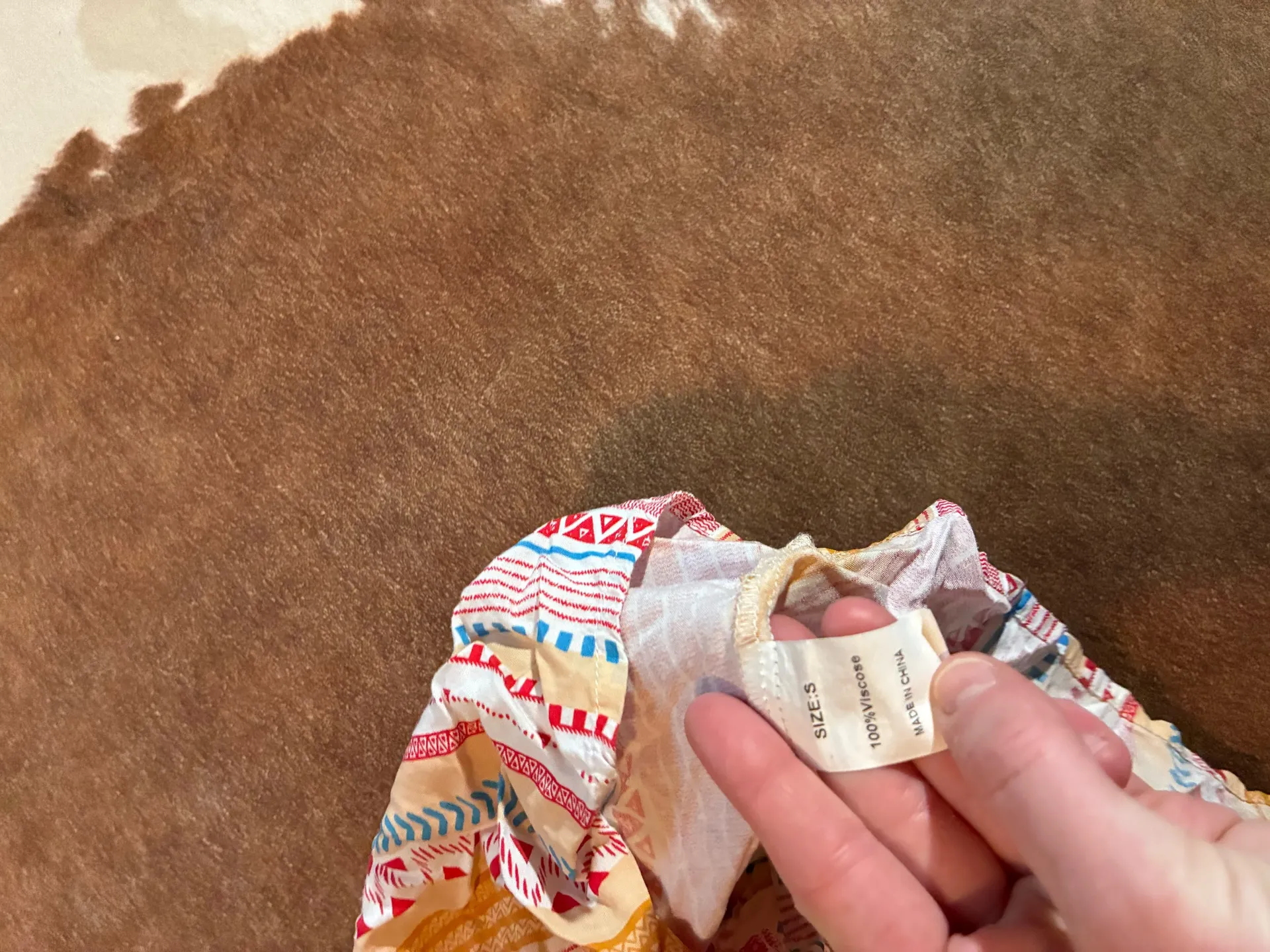 Salt of the Earth boutique colorful spring top  size small - Image 3