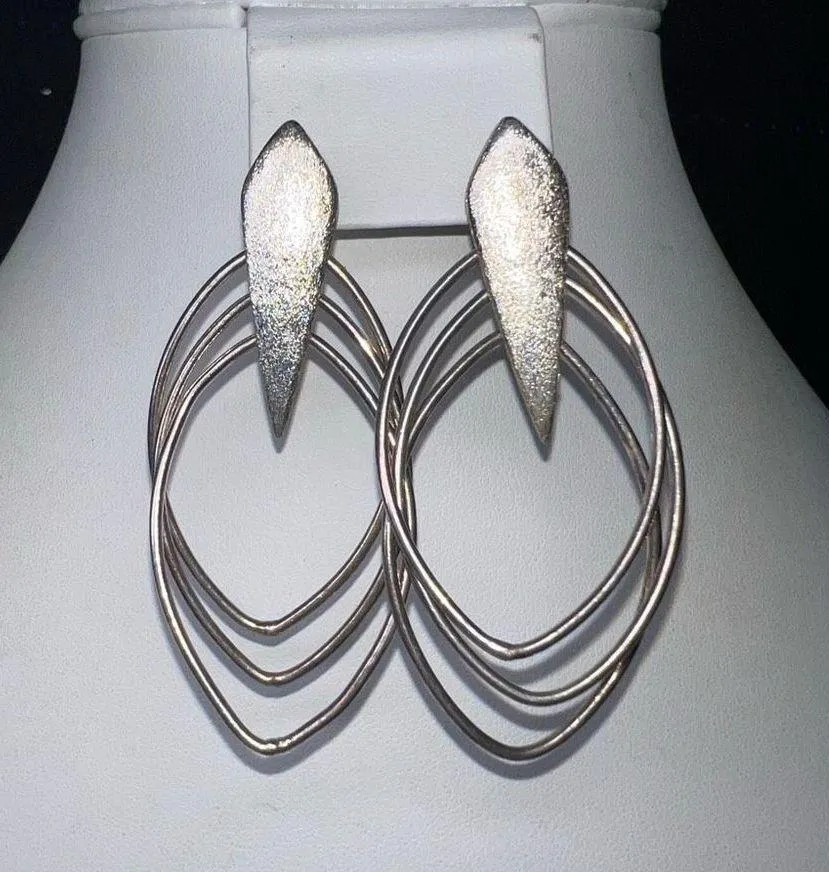 Silver Tone Modernist Dangle Earrings - Image 3