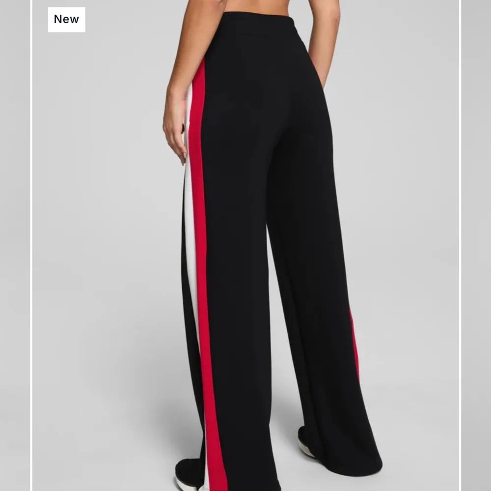 SPANX AirEssentials - Colorblock Wide Leg Track Pant - Image 3