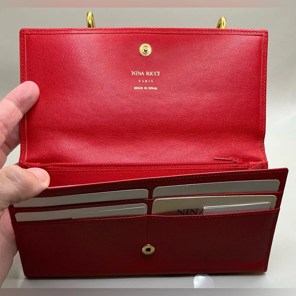 A Rare HTF Beautiful Vintage Nina Ricci NWOT Fire Engine Red Leather Snap Wallet - Image 3