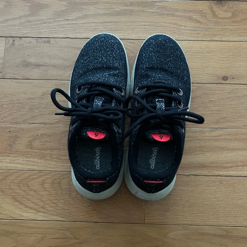 Allbirds Wool Runner Mizzles Shoes Women Size 8 Dark Gray Red Lace Up Tie - Image 3