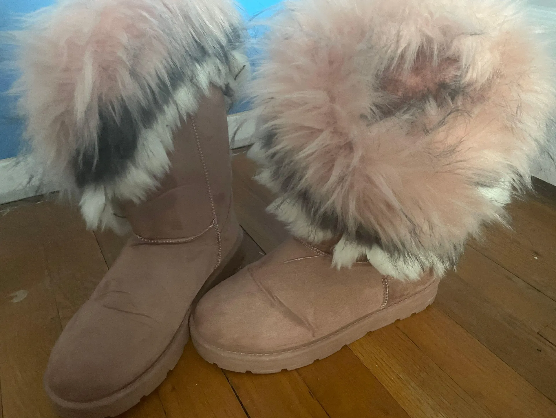 Boots Multiple Size 8 - Image 2