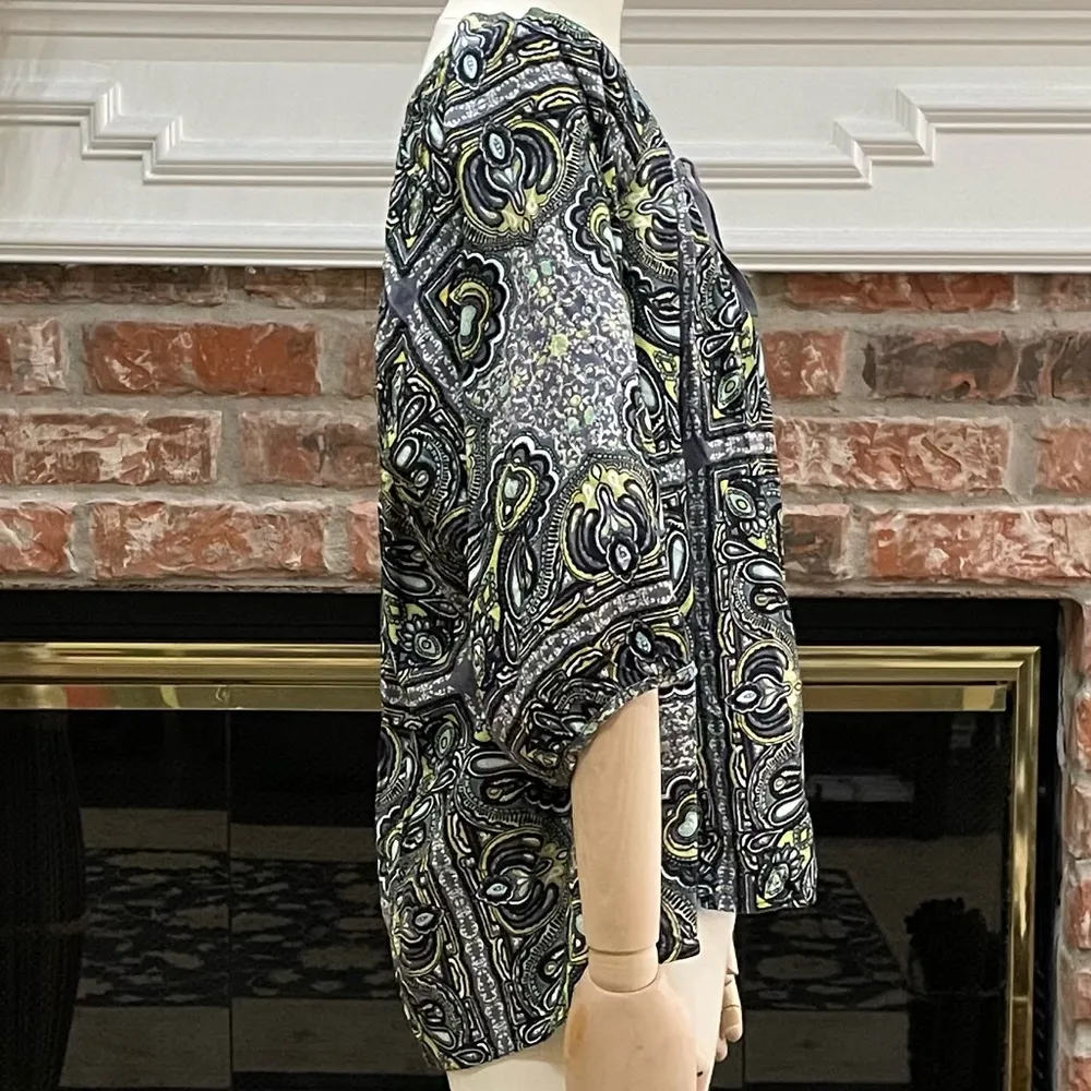 psychedelic abstract green and blue top / M / Excellent condit… - Image 5