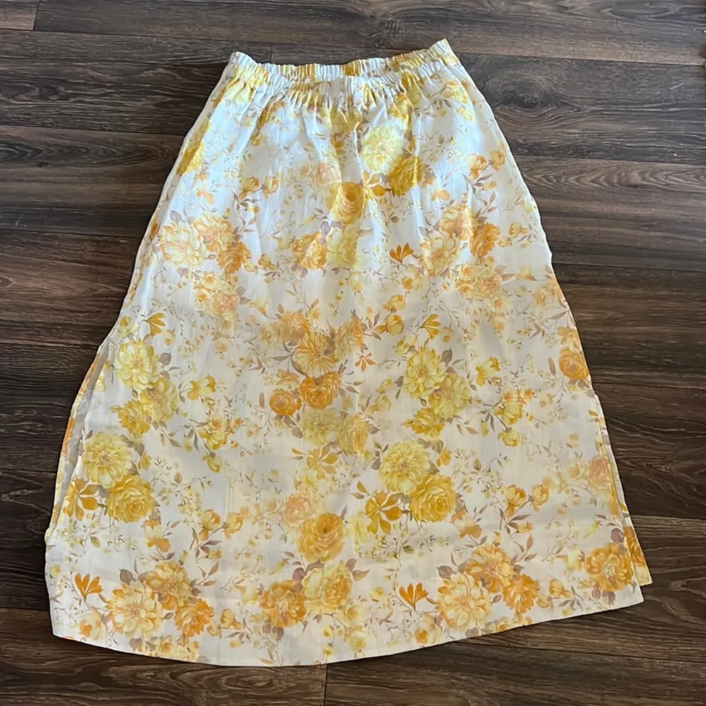 SUNNIE MIDI SKIRT - Yellow Floral - Image 2