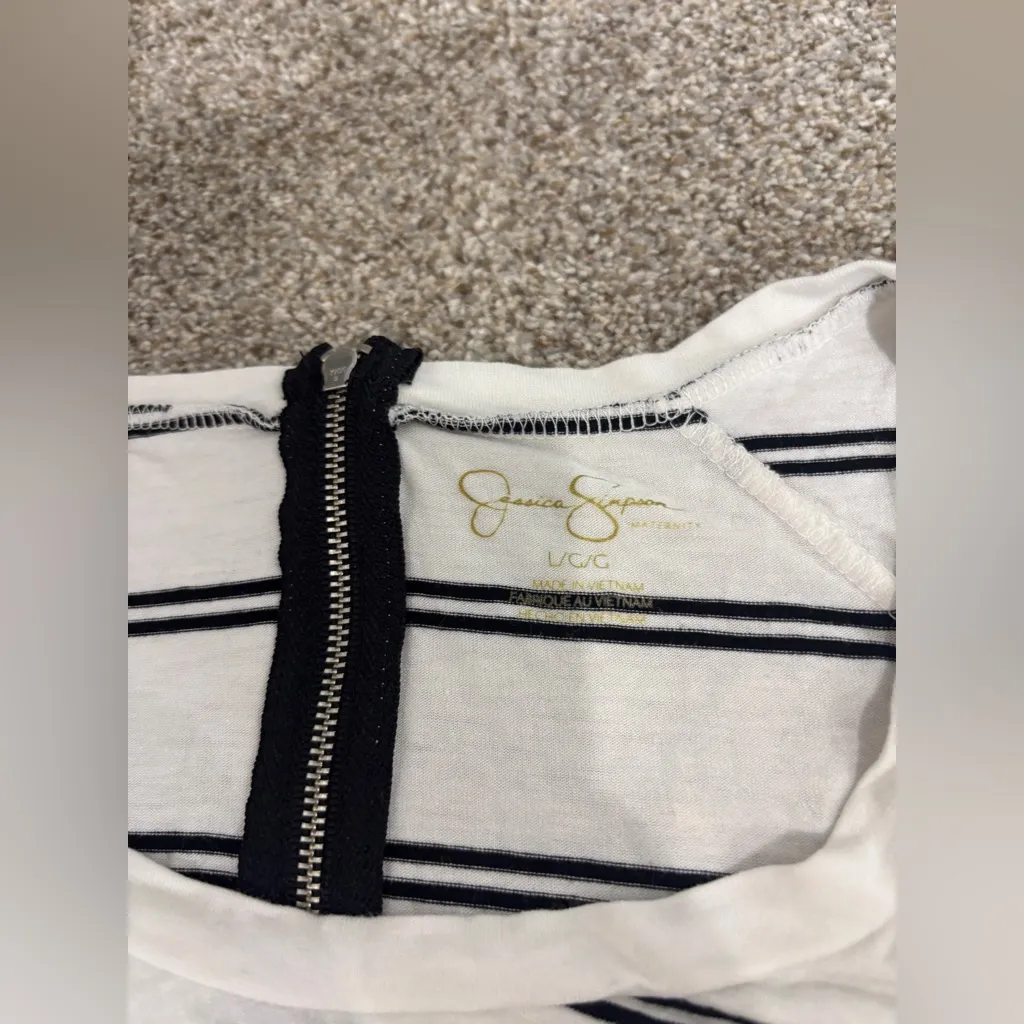 Lot of Maternity Large Jessica Simpson striped cold shoulder shirts - Image 2
