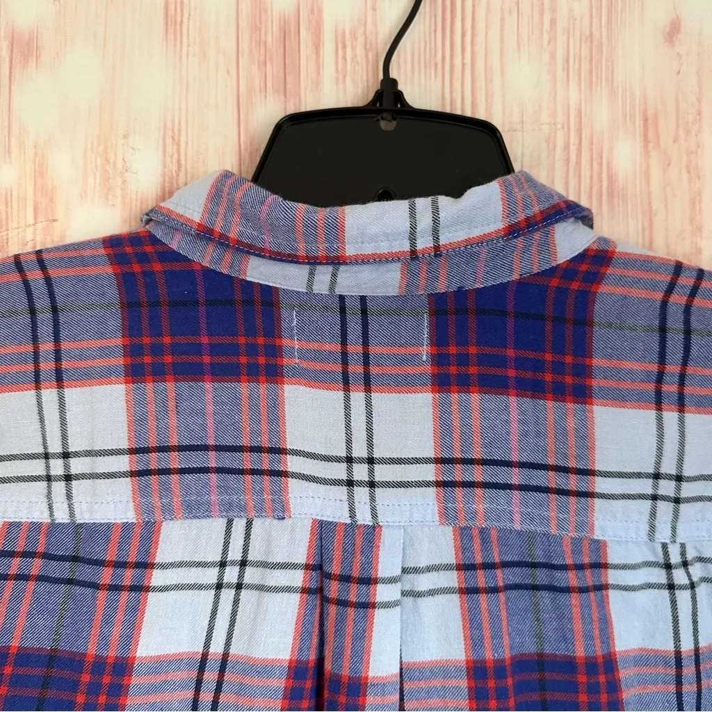 Old Navy Classic Fit Light Blue Plaid Button Down Shirt - Image 8