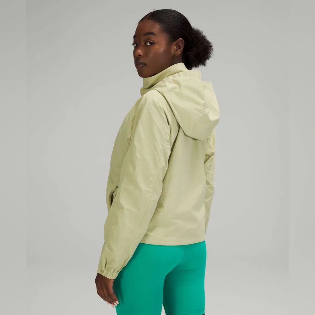 Lululemon  Always Effortless Jacket Dew Green size 10 - Image 3