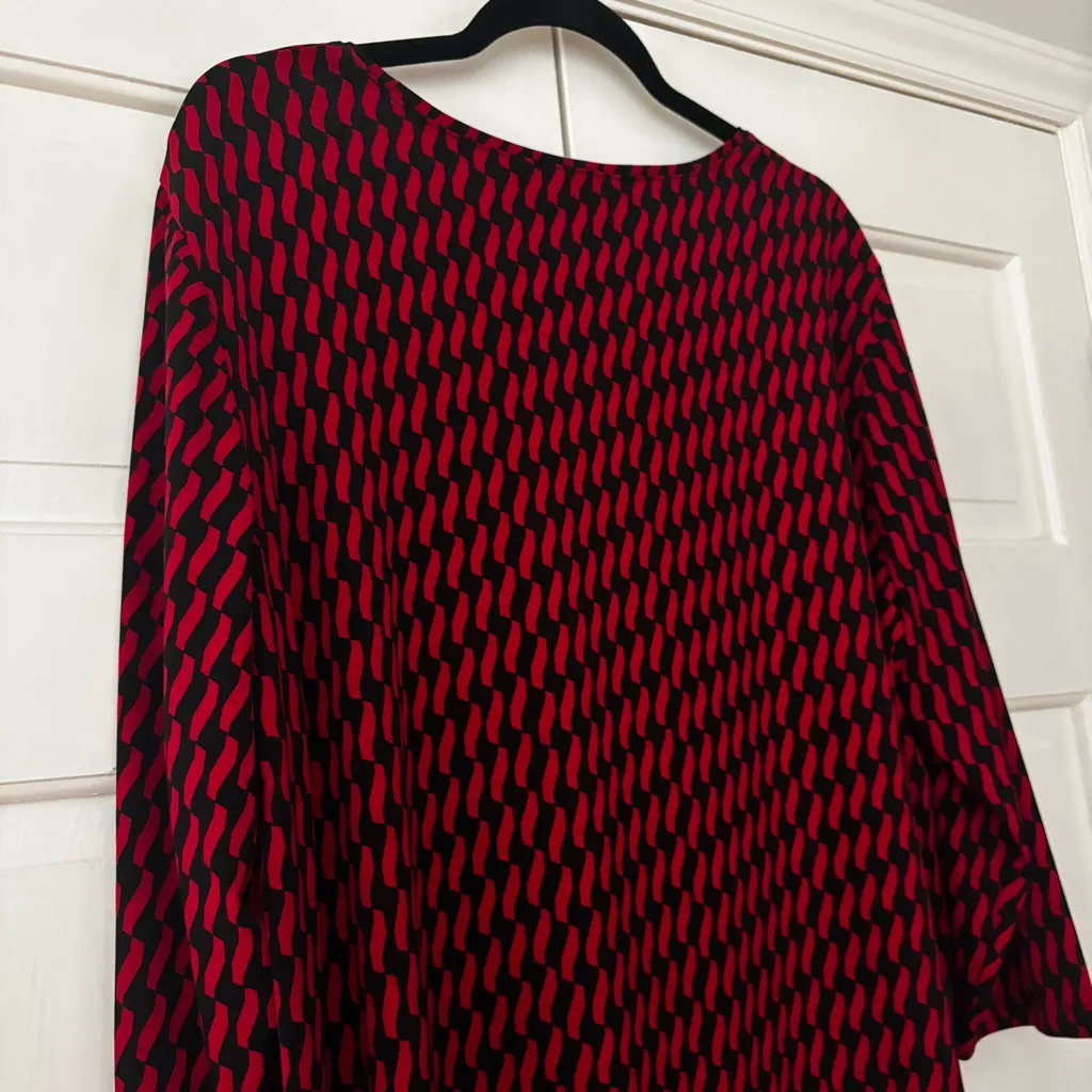 Chico's Size 3 Black Red Printed Blouse Shirt High‎ Low Top Hi Lo Hem Chicos XL - Image 8