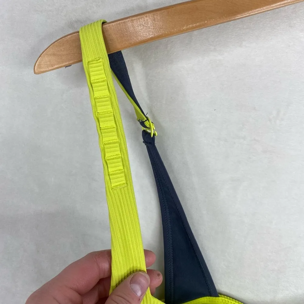 Zyia Active Storm Parallel Ribbed Luxe Adjustable Bra Neon Yellow Gray SizeSmall - Image 6