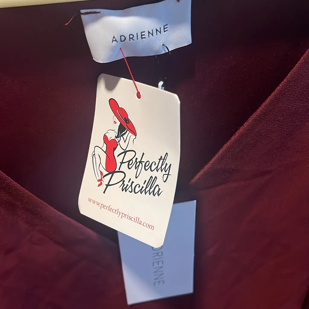 Perfectly‎ Priscilla maroon flowy V - Image 3