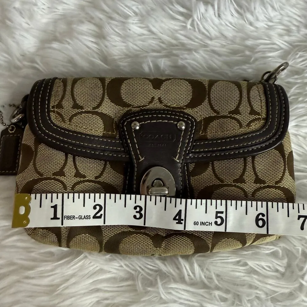 y2k COACH Turnlock Brown Signature Canvas Wristlet - Image 9