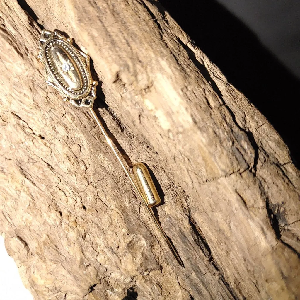 Kensington Vintage Avon Victorian Revival Gold Tone Stick Pin Central Rhinestone - Image 9
