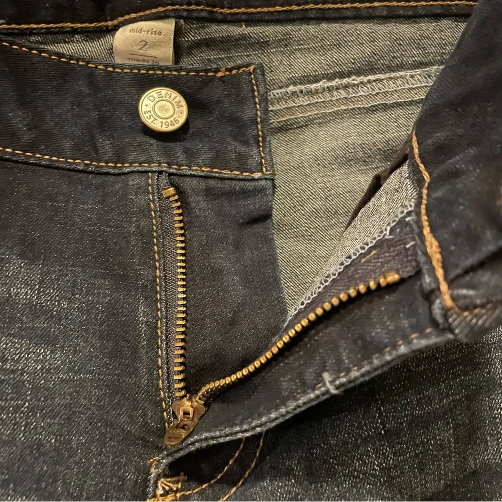 NWT Cato Womens Shorts Denim Blue Jean Mid Rise Stretch Roll Cuff Size 2 - Image 9