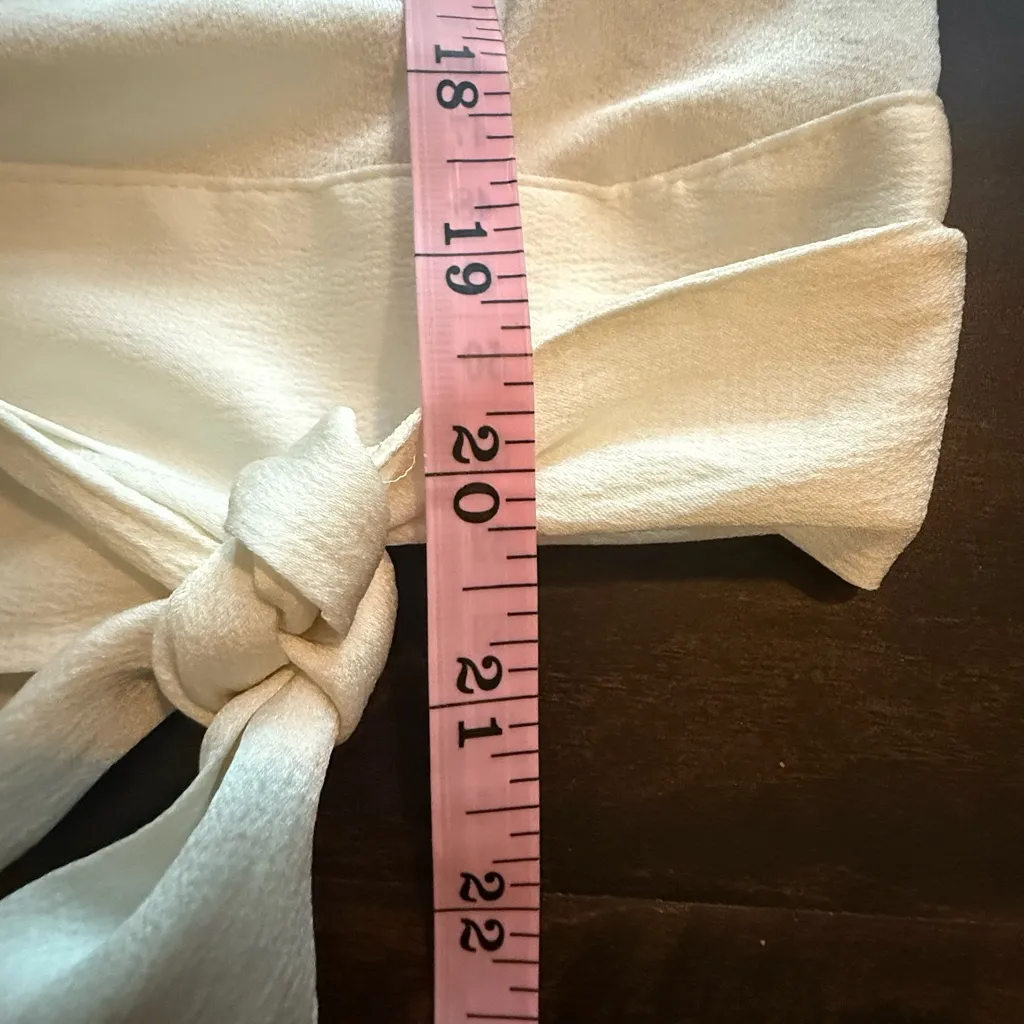 Express Ivory Sleeveless Tank Top Sise XS - Image 9