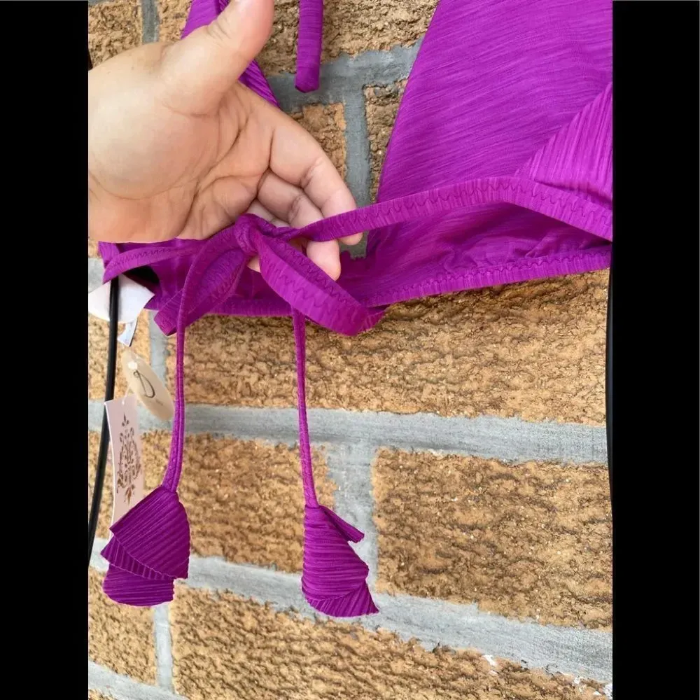 BECCA by Rebecca Virtue bikini top size D - Image 4