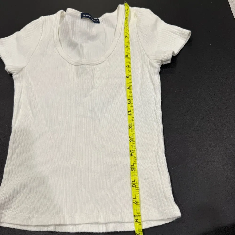 Brandy Melville White Ribbed Short Sleeve Shirt - Image 7