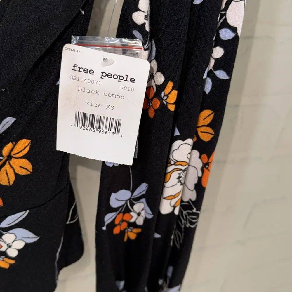 Free People shirt Saturday night black floral wrap top XS MWT stretch - Image 5