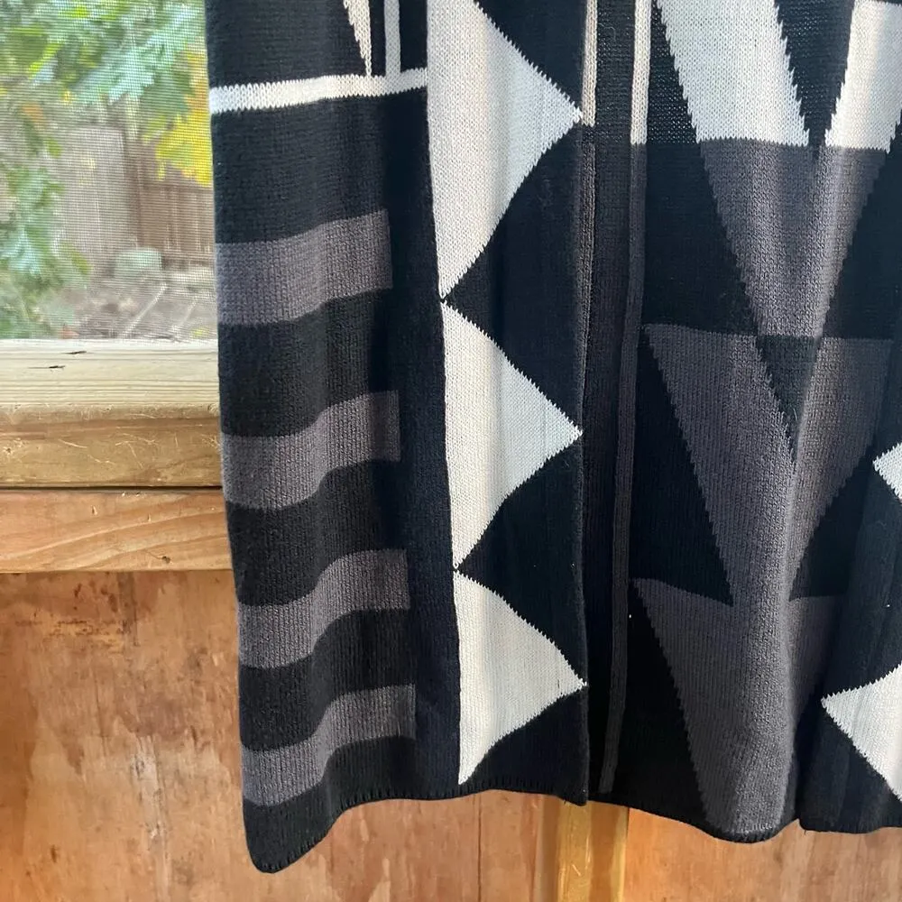 Cato Black And White Geometric Print Long Line Cardigan Size S. NEW - Image 4