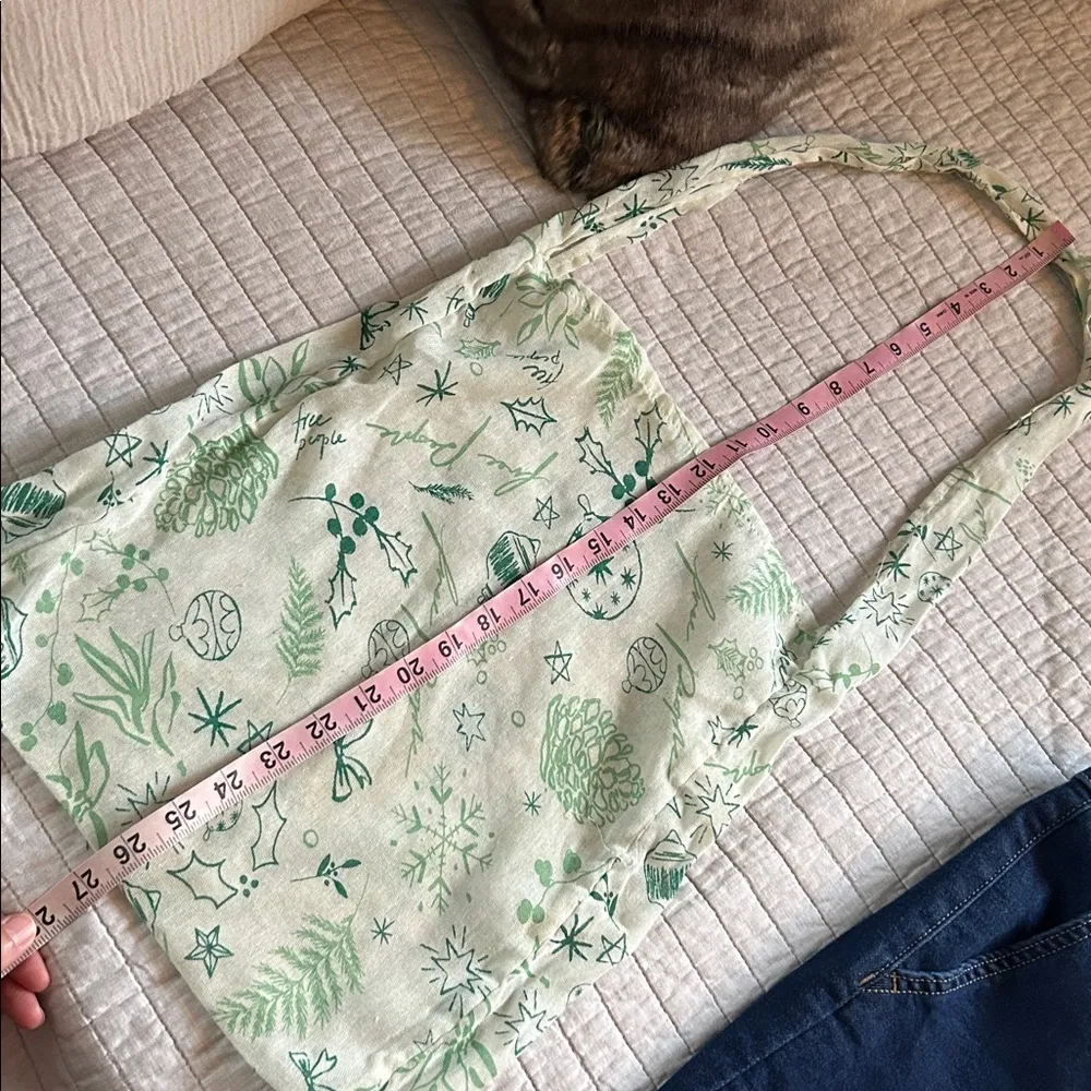 Free people, cream, holiday ornament, winter bow, reusable rare tote bag​ - Image 6
