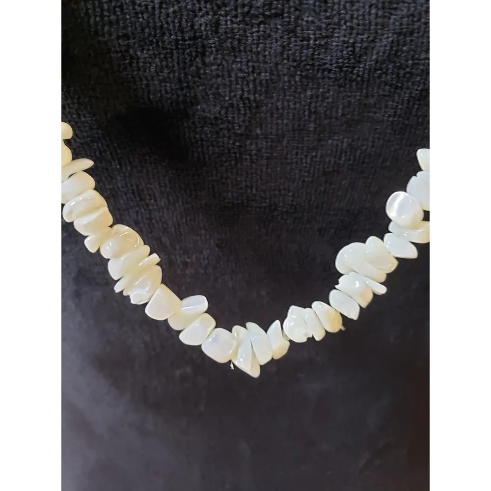 Women's White Natural Shell Chip Necklace Classic Beach Boho Jewelry Fashion Gold - Image 3