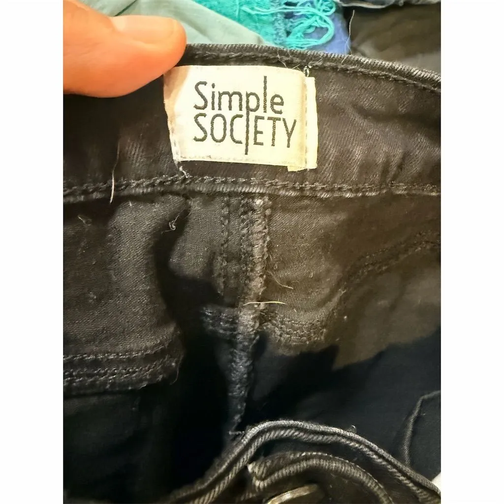 Simple Society Women's Black Distressed Skinny Jeans Size 7/28 - Image 2