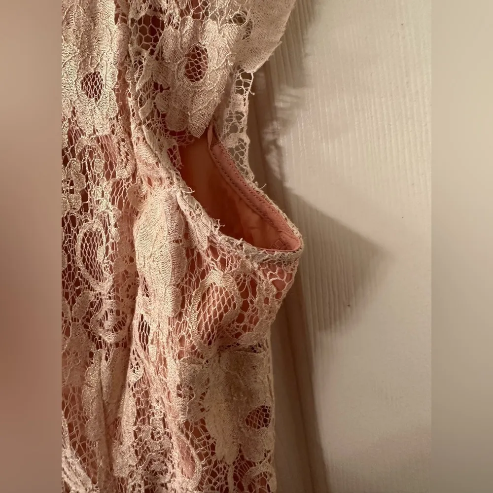 Women’s Maeve Too Size Small Anthropologie Katrine Lace Peplum Fairy Light Pink - Image 3