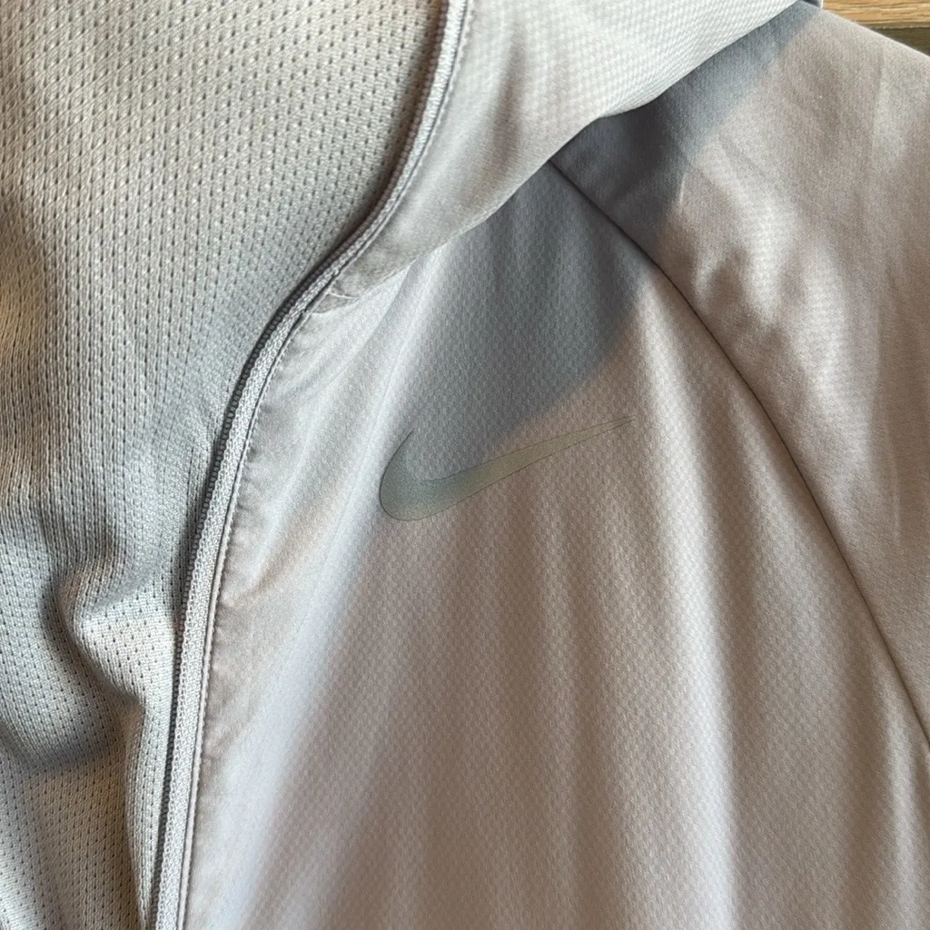 Nike Women's Gray 1/2 Zip Pullover Jacket, S - Image 3
