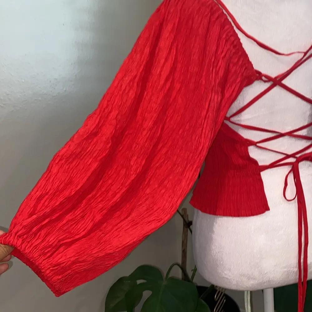 URBAN OUTFITTERS Uo Vida Lace-back Smocked Top In Red Smocked Women's Top SZ L - Image 4