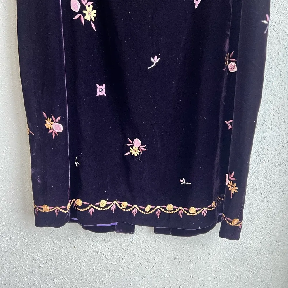 Ann Taylor Dress with Floral Embroidery - Image 5