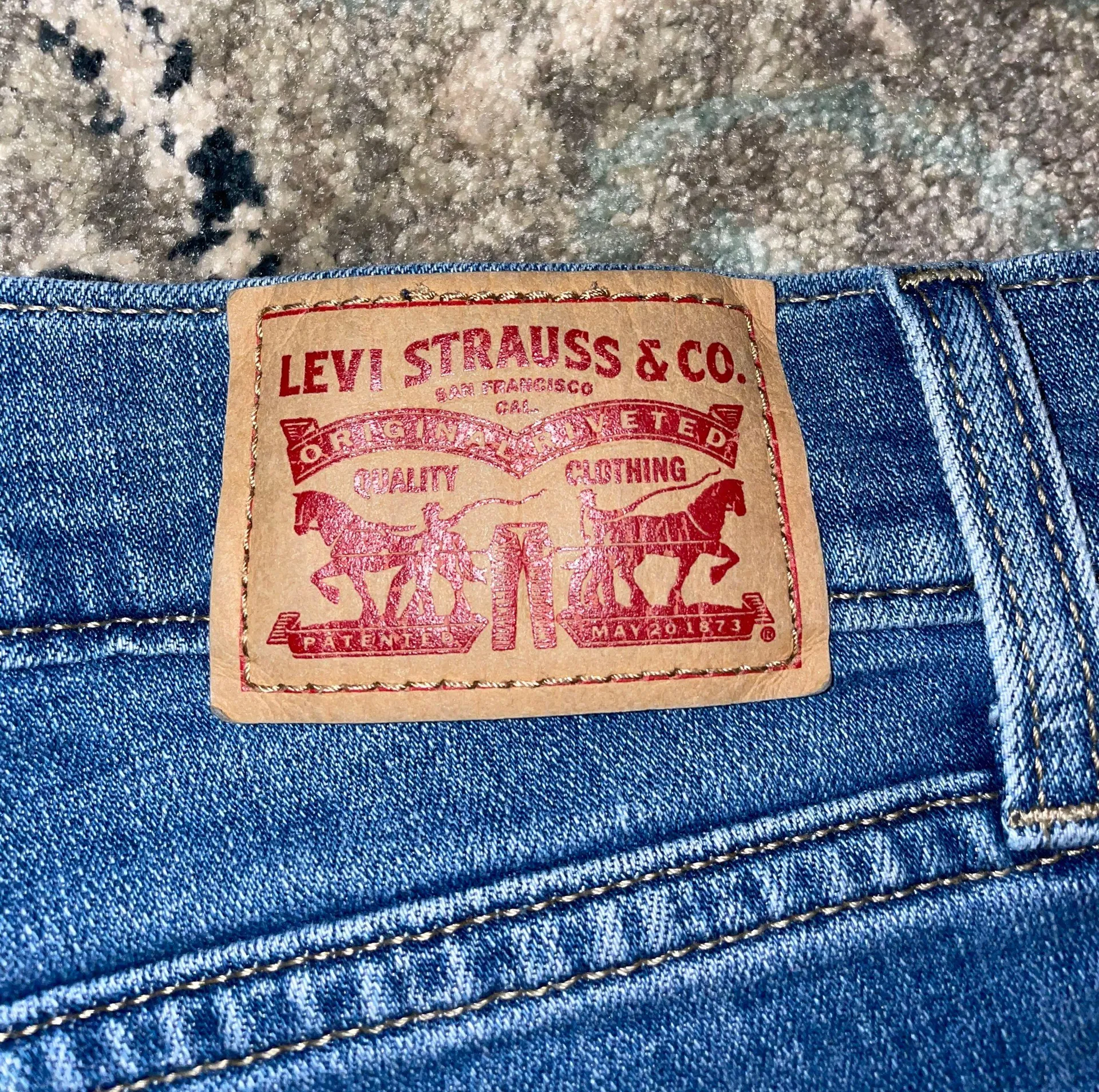 Levi’s 501  Jean Shorts - Image 3