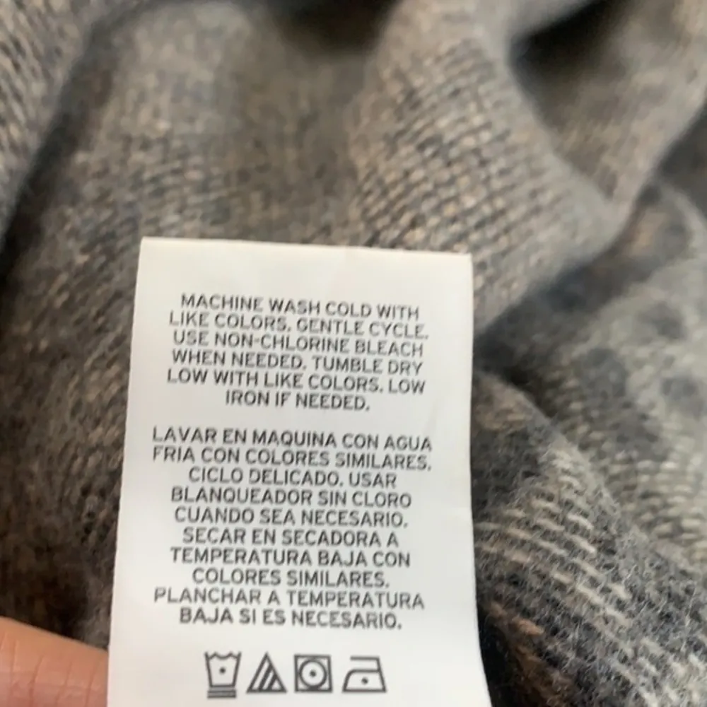 Woolrich leopard blanket shawl poncho super soft! - Image 4