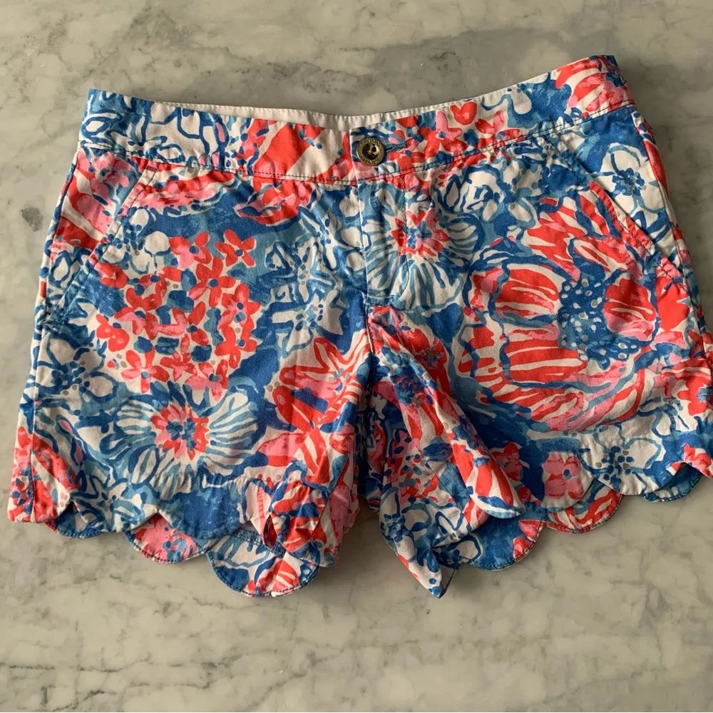 Lily Pulitzer Buttercup Scallop Hem Shorts in Bay Blue Pop Pop Glow 0 - Image 2