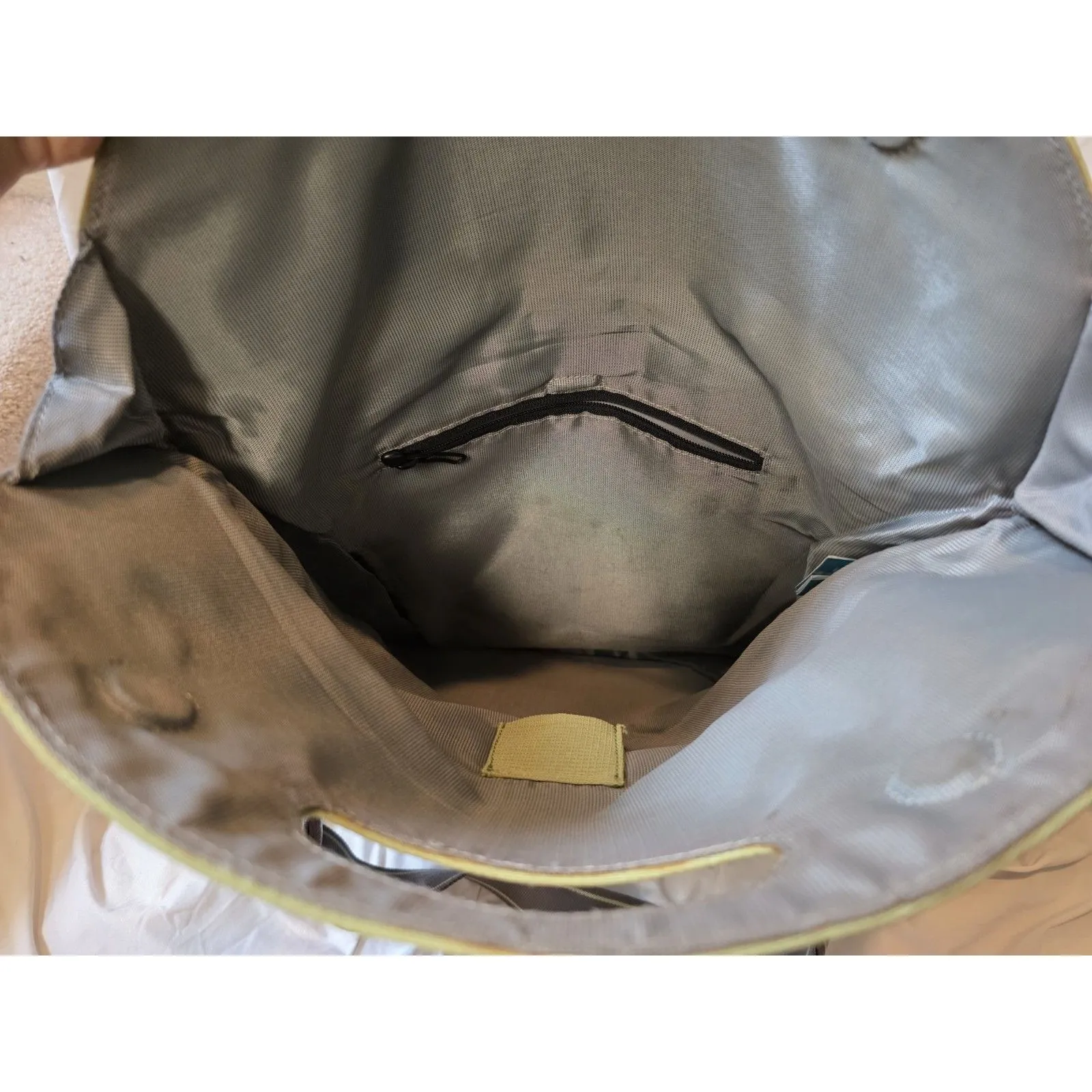 KEEN Gray Green Nylon Lightweight Durable Shoulder Messenger Tote Bag Crossbody - Image 5