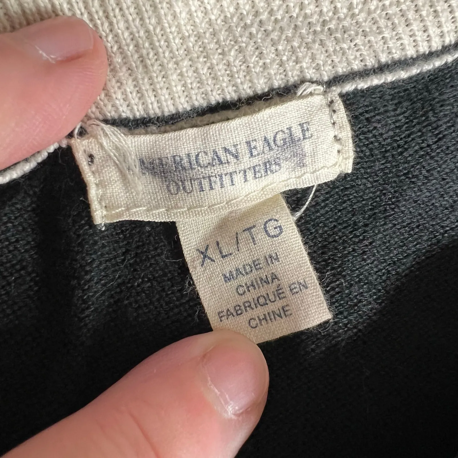 AEO American Eagle Womens Y2K Pullover V Neck Knit Sweater Long Sleeve Black XL - Image 7