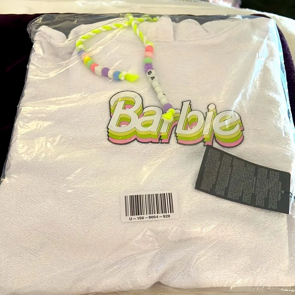 Barbie Limited Edition White Graphic Cropped Beaded Pullover Hoodie Size M - Image 4