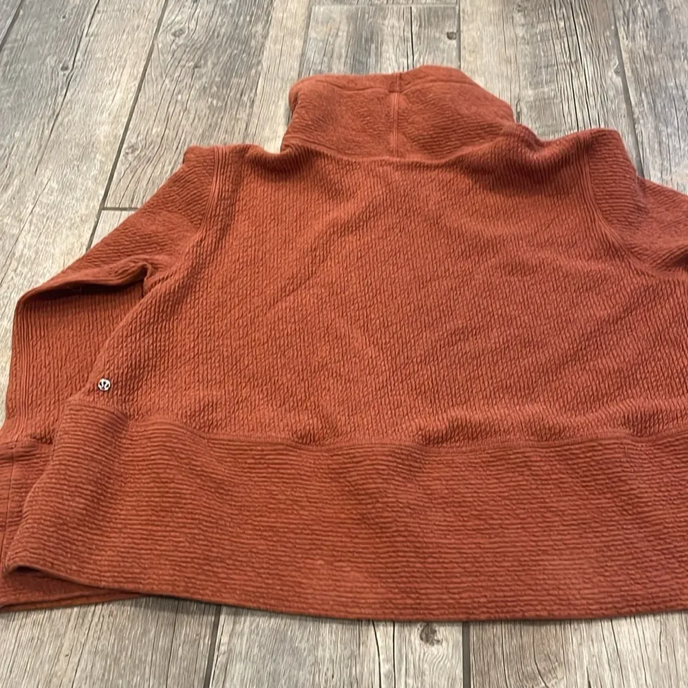 Lululemon retreat yourself pullover - Image 6