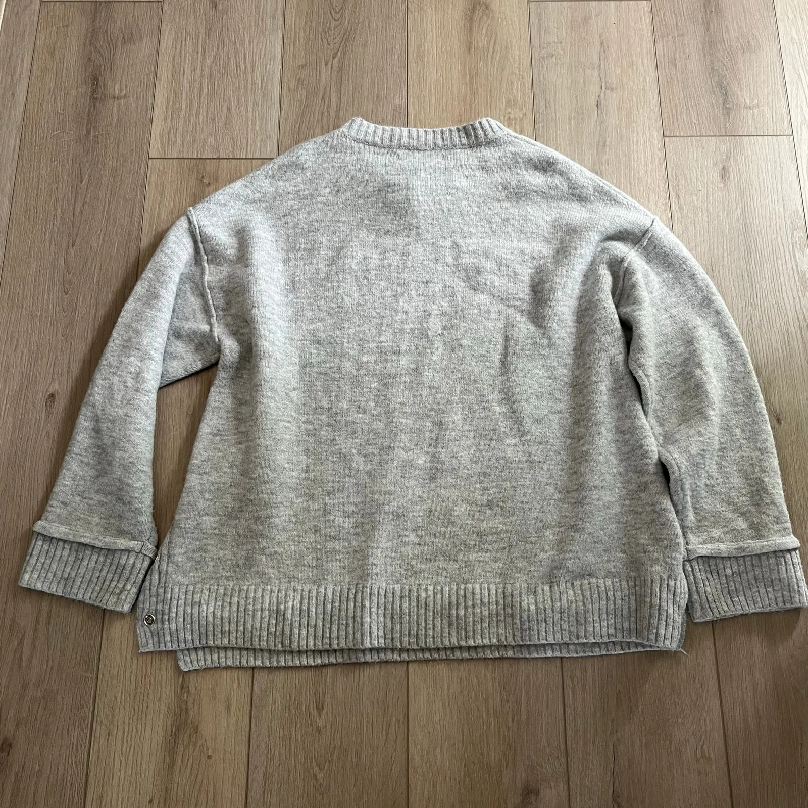 Shop Wanna B Women’s Gray Crew Neck Sweater Sz L Size L - Image 8